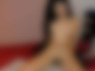 Live cam show with Hanna-Clark - Strip Lovense on studioflirtlive.com