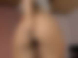 Hanna-Clark's Live Sex Cam Show