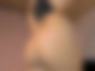 Hanna-Clark's Live Sex Cam Show