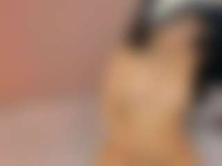 Live cam show with Hanna-Clark - Gray Eyes on CamClone