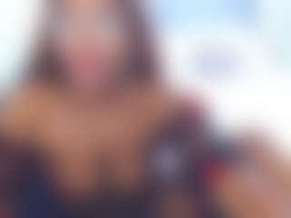 Live cam show with KemiRous - Athletic Middle Aged on CamClone