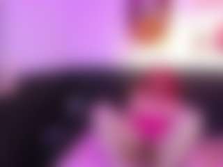 Moon-Velvet18's Live Sex Cam Show