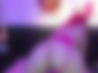 Moon-Velvet18's Live Sex Cam Show