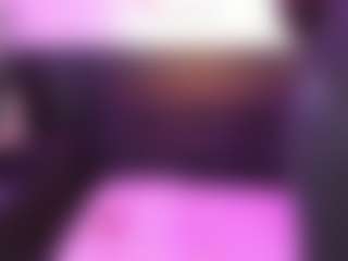 Moon-Velvet18's Live Sex Cam Show