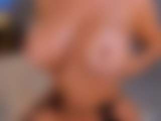 Live cam show with DanielleSaint - BBW on AdultVida.com