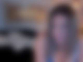 Live cam show with DanielleSaint - Striptease on Milfs Live