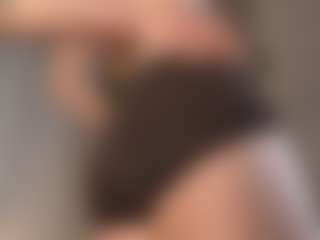Live cam show with Nora - Twerk on SxyPornLive