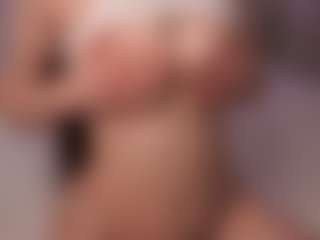 Nora's Live Sex Cam Show