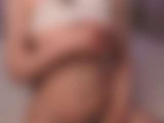 Live cam show with Nora - Arab Striptease on mypornchat.com