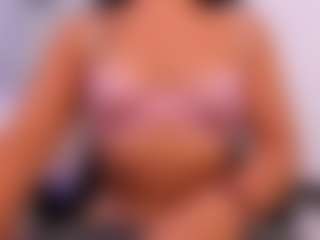 Live cam show with Violettroose - Skinny on Camsoda.co