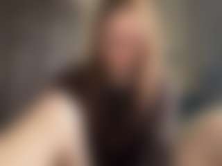 Live cam show with DomitilaCombs - Moaning on Camsoda