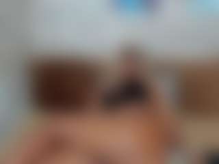 Live cam show with ebonyshay - Big Tits on Camsoda