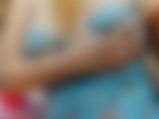 Live cam show with sisilvia465 - Lovense on UwU Esports