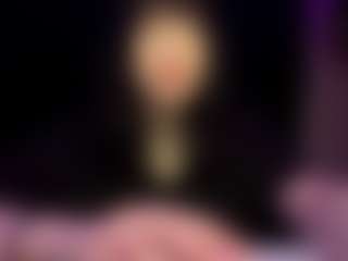 Live cam show with Kaylee - Smoking on SinfulBabes