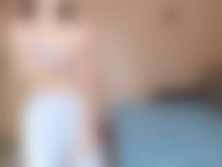 Live cam show with LeanoraPontillo - Nipple Piercings on sexytreat.net