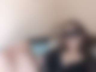 LeanoraPontillo's Live Sex Cam Show
