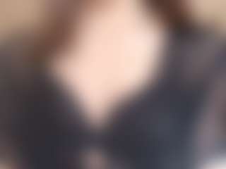 Live cam show with LeanoraPontillo - Strip on fuck-show.com