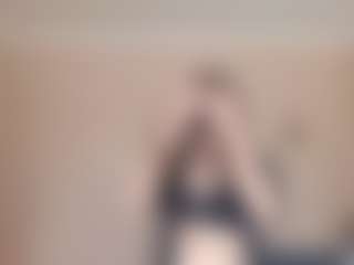 LeanoraPontillo's Live Sex Cam Show