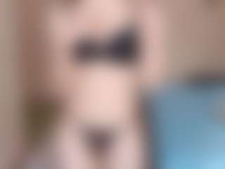 LeanoraPontillo's Live Sex Cam Show