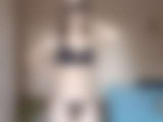 LeanoraPontillo's Live Sex Cam Show