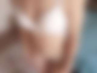 LeanoraPontillo's Live Sex Cam Show