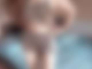 LeanoraPontillo's Live Sex Cam Show
