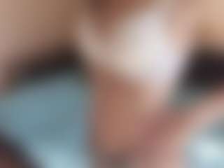 LeanoraPontillo's Live Sex Cam Show