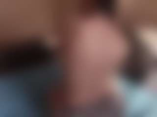 Live cam show with LeanoraPontillo - Athletic Brown Eyes on Camming Site