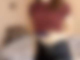 Live cam show with LeanoraPontillo - Foot Fetish Athletic on camgirlchat.live