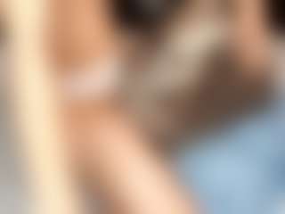 LeanoraPontillo's Live Sex Cam Show