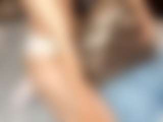 LeanoraPontillo's Live Sex Cam Show