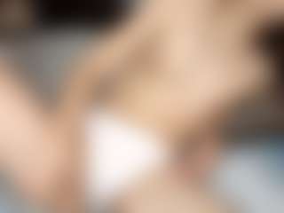 LeanoraPontillo's Live Sex Cam Show