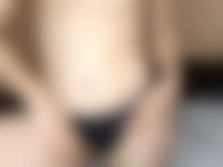 Live cam show with LeanoraPontillo - New Foot Fetish on pussylord.com