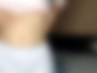 LeanoraPontillo's Live Sex Cam Show