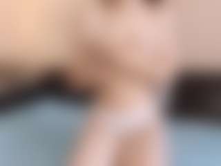 Live cam show with LeanoraPontillo - Green Eyes on dropp.cam