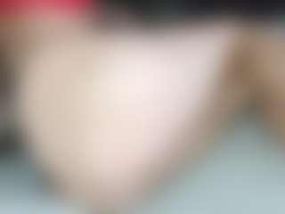 Live cam show with LeanoraPontillo - Eating Pussy on Strip Flash - Live Sex Shows