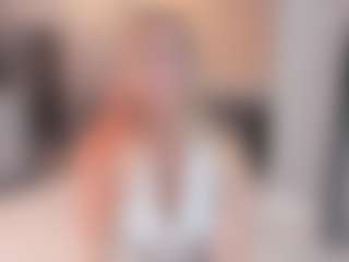 Live cam show with MardellElgart - Blonde Hair on Camsoda