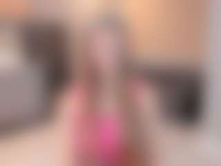 Live cam show with MardellElgart - Ass Bouncing on TottyGirls