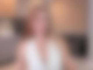 Live cam show with MardellElgart - Blonde Hair on CamClone