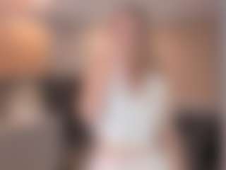 Live cam show with MardellElgart - Blonde Hair on hotwifechat.live