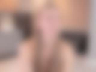Live cam show with MardellElgart - Athletic Public on CamwithHer