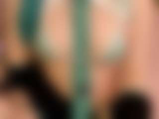 Live cam show with MysticRavyn - Neon Hair on CSO-WL