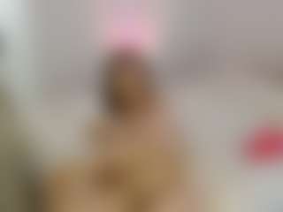 Live cam show with NATALLYxo - Blonde Hair Petite on live18s.com