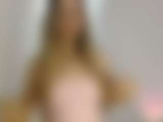 Live cam show with NATALLYxo - Blonde Hair on live18s.com