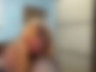 Live cam show with TandraMeggitt - New BBW on SmokeAndPoke