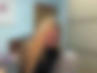 Live cam show with TandraMeggitt - New Lovense on Streamer API