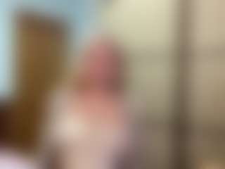 Live cam show with TandraMeggitt - College on Camiplay Live