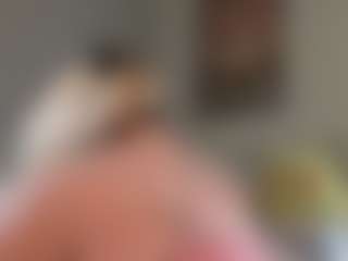 Live cam show with Kitty Afterdark - BBW Middle Aged on StripNow