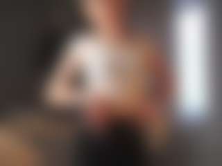 Live cam show with HueHeneisen - New Toys on boobsie.com
