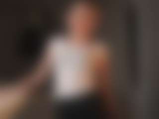 HueHeneisen's Live Sex Cam Show